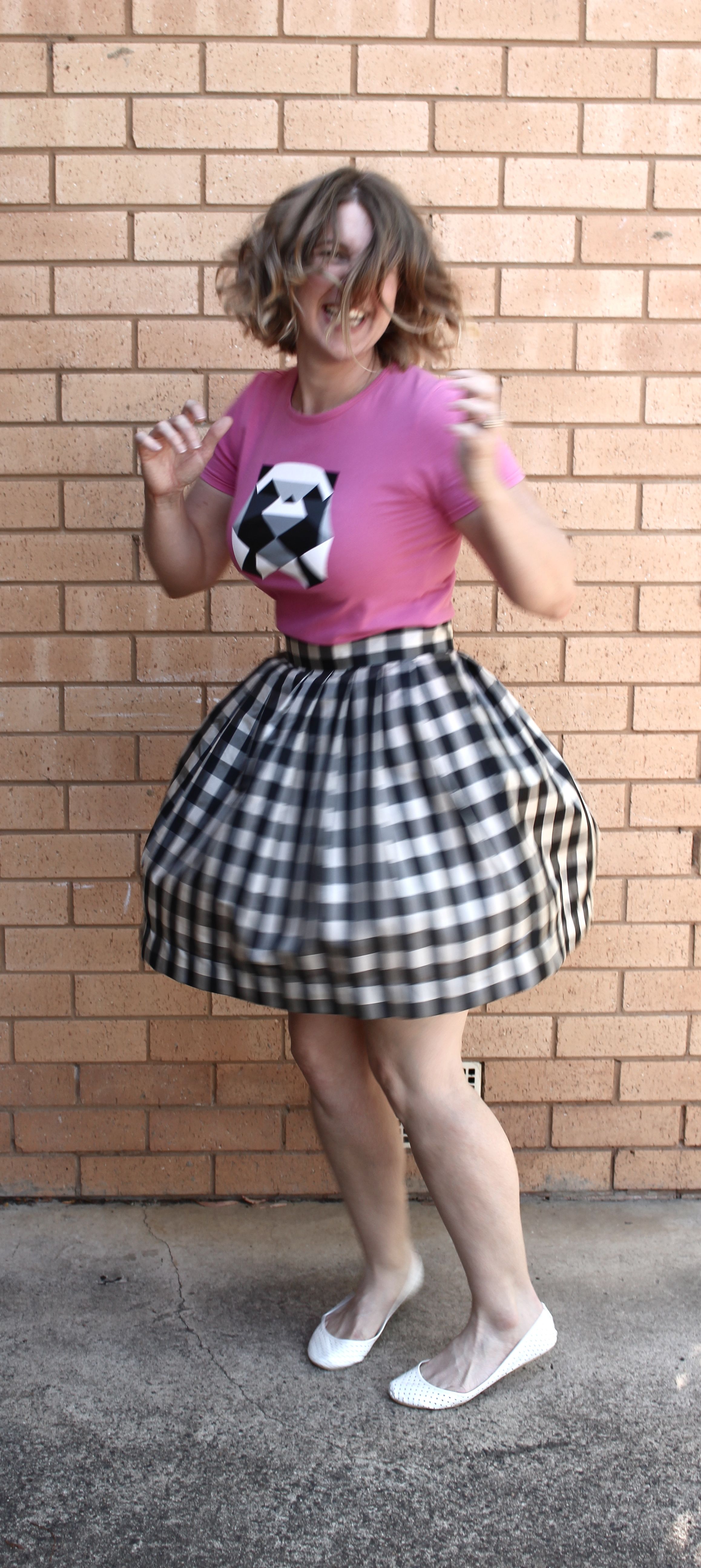 Amanda vs Gingham Taffeta Awesomeness