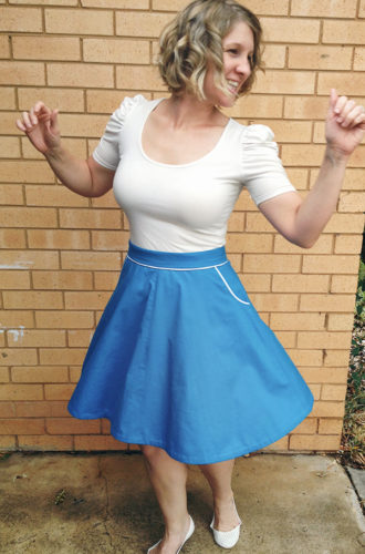 Amanda vs The Hollyburn Skirt